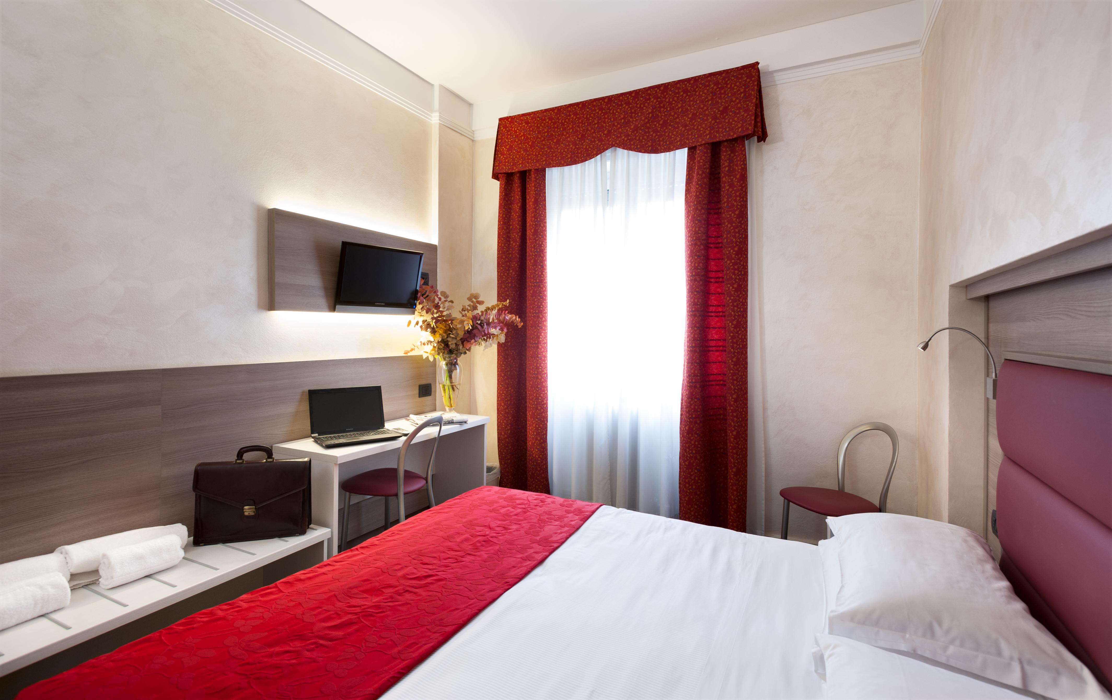Hotel Gamma Milan Exterior photo