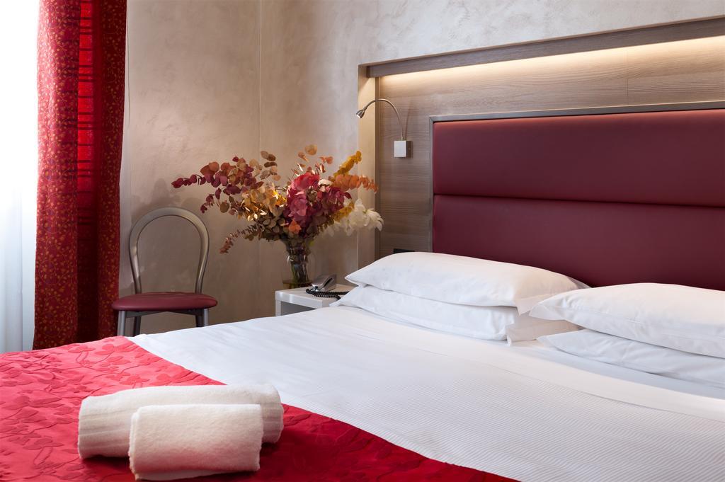 Hotel Gamma Milan Exterior photo